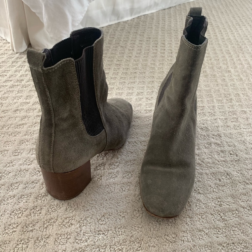 Steve Madden suede bootie